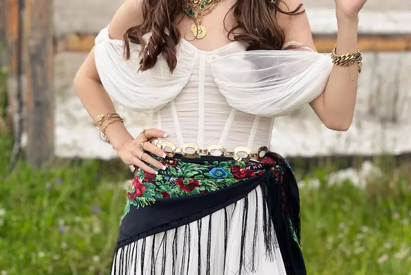 Cine-este-Alex-Leonte-fostul-iubit-al-lui-Theo-Rose.-Este-nepotul-celebrului-Nea-Marin-3