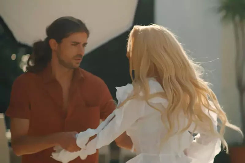 andreea-balan-barbat-misterios-1