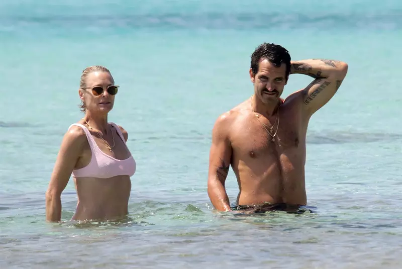 Robin Wright et son compagnon Clément Giraudet assistent au huit