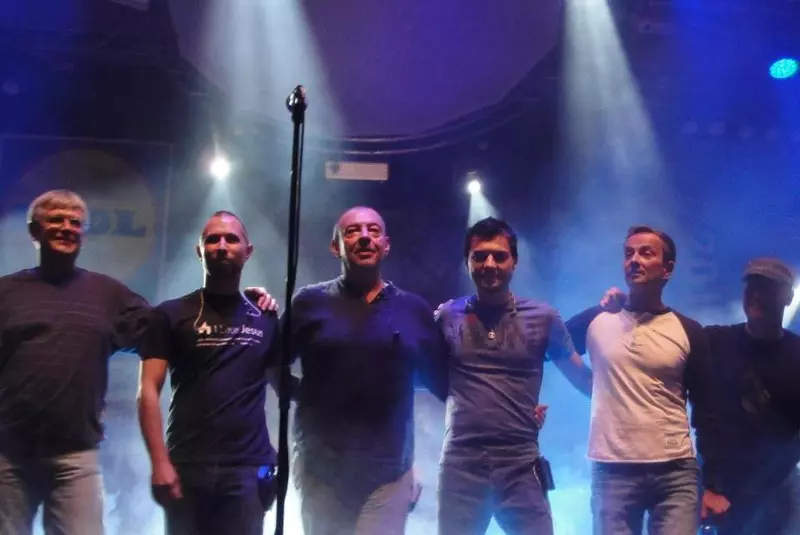 11951749_595642600577550_5987391923884107140_n