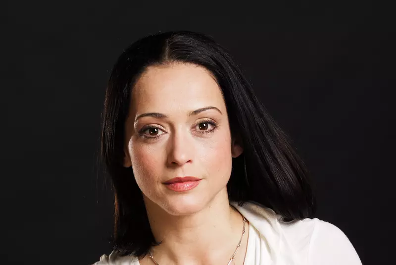 cine-este-ilinca-goia-1