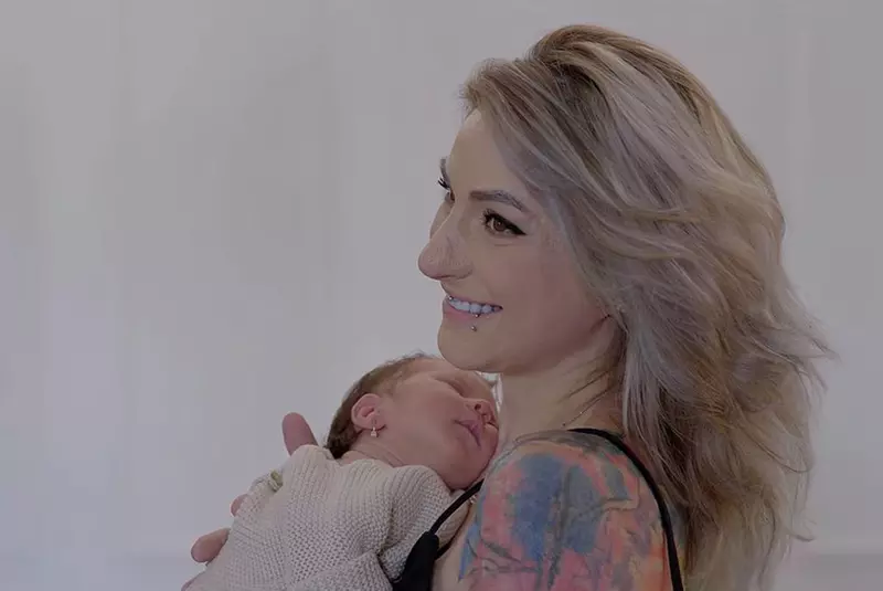 o-supravietuitoare-colectiv-a-devenit-mama-