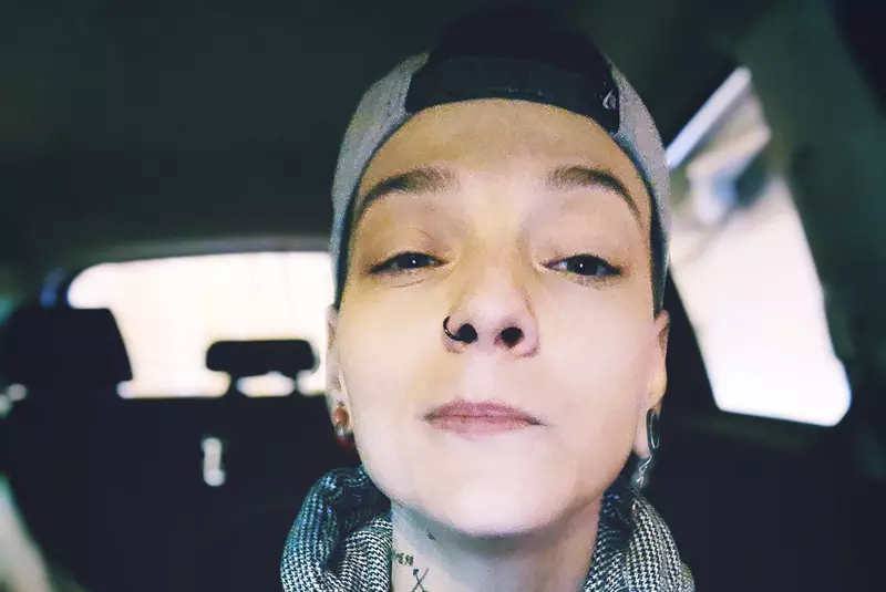 cine-este-roxana-crudu-oxi-4