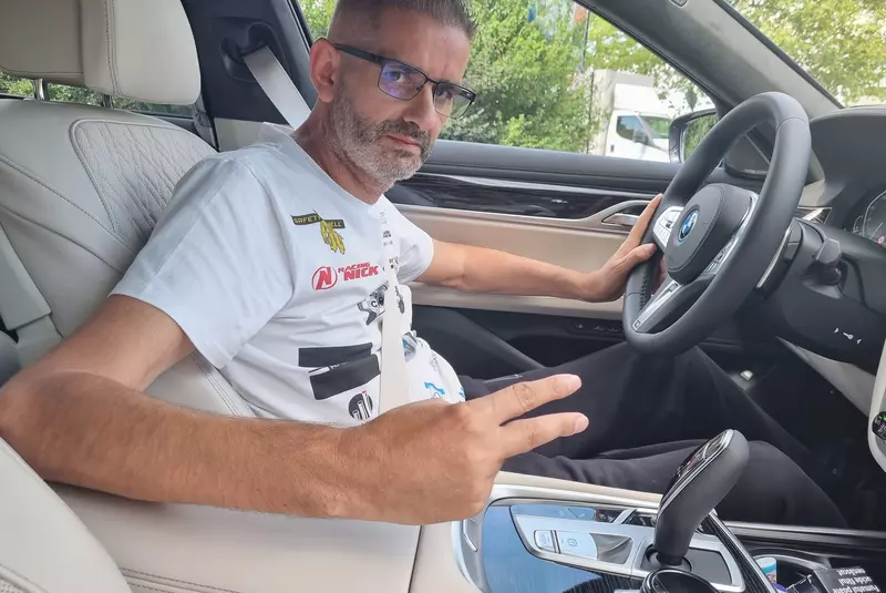 img-2022-12-06t103341.324