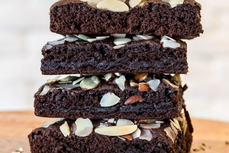 pexels-susanne-jutzeler-sujufoto-1693027