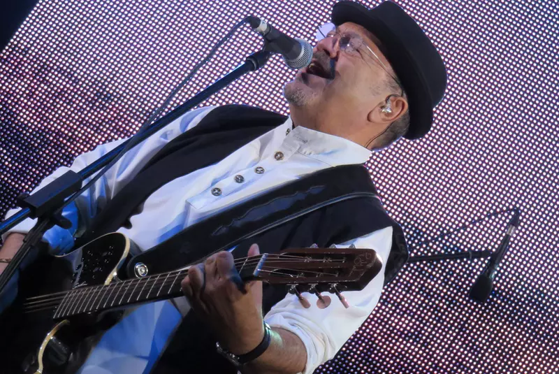 41326_148662428489628_200792_n