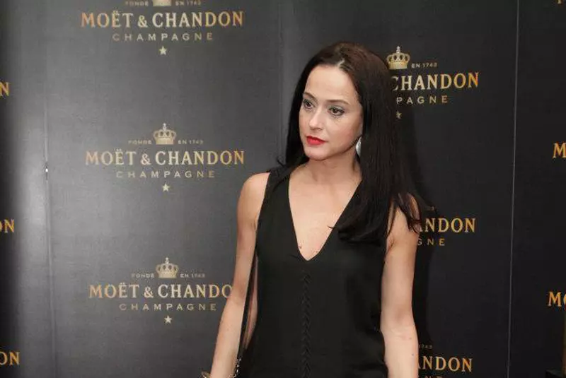 226124_205753352816316_1028876_n