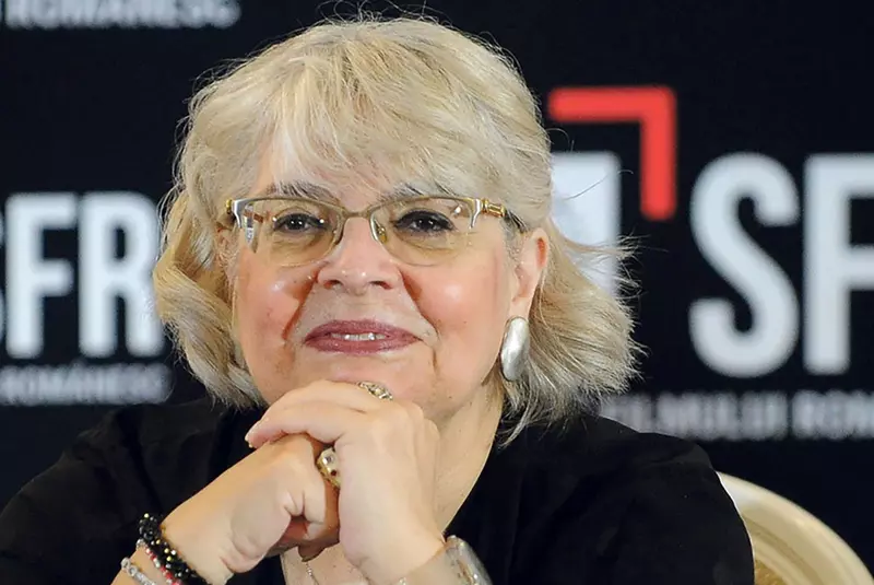 irina-margareta-nistor-critic