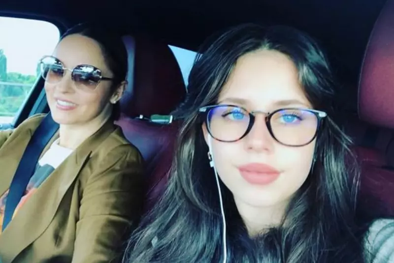 de-ce-nu-isi-face-andreea-marin-nicio-operatie-estetica