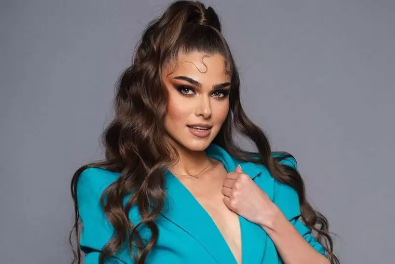 theo-rose-varsta-1-crop-1659962101