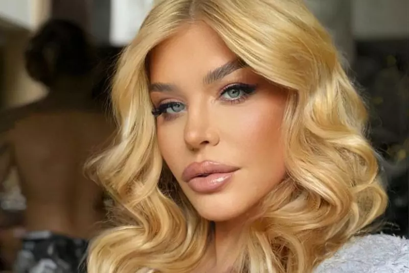 c_b513e33c963fd0cbd788b53ad65405af