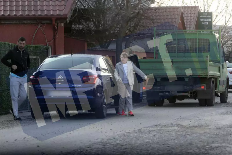 oana-roman-si-marius-elisei-au-ingropat-securea-razboiului.-ipostaza-surprinzatoare-in-care-au-fost-surprinsi-cei-doi-dupa-despartire.-foto-exclusiv-7-1