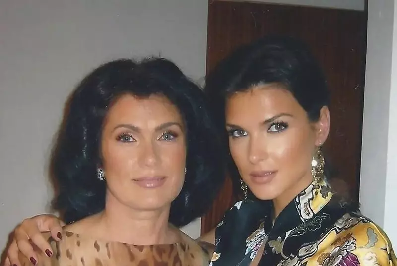 mama monicai