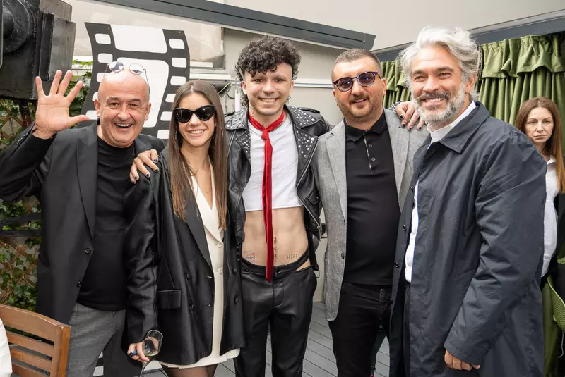 petre-nastase-adela-si-laura