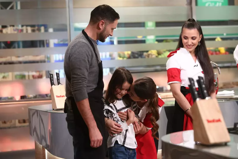 cine-este-nina-hariton-cutitul-de-aur-al-lui-sorin-bontea-concurenta-are-sanse-mari-sa-ajunga-in-finala-2