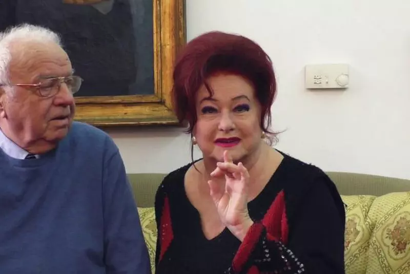 28ce29173338eab24aac240e2ecfba87