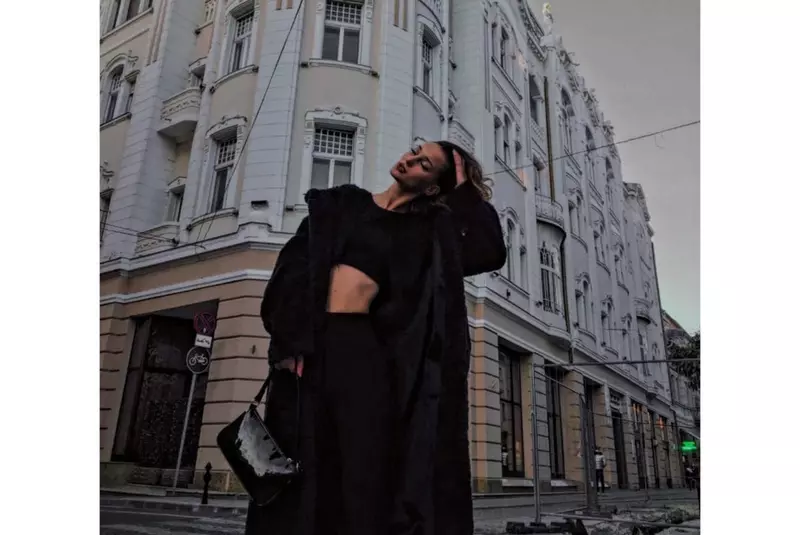 cine-este-josefinka-szmolena-love-island-1