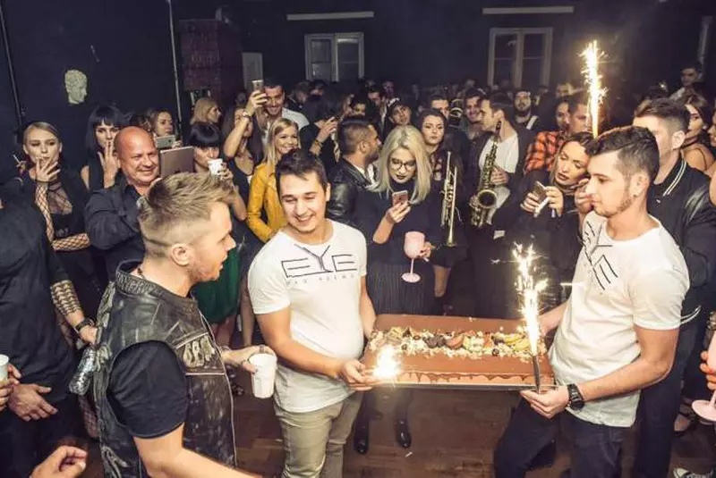 codin maticiuc petreceri
