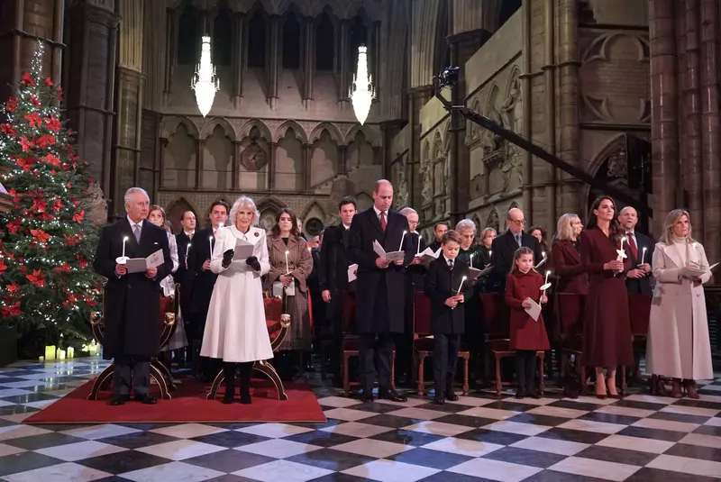 hepta_6662912-1-scaled-1