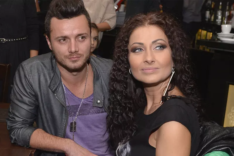 gabriela-cristea-tavi-clonda