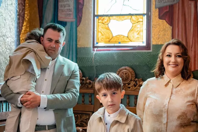 3b0a7150-f000-4ff0-ad85-1f6db2452800