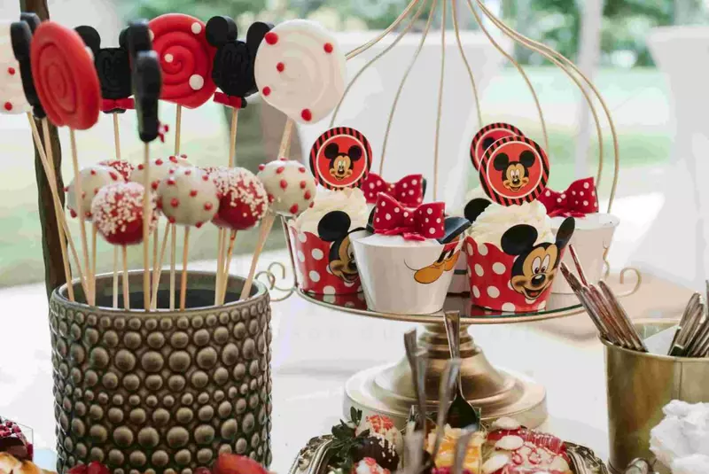 candy-bar-botez-2.1-1024×1024-1.jpg