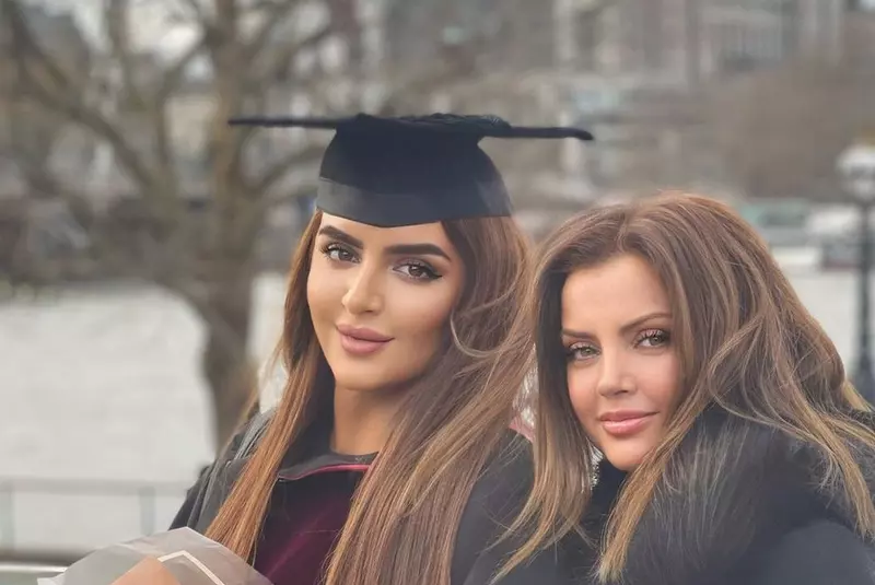 02f2eae6-ac1b-45c1-90ed-509566715d25