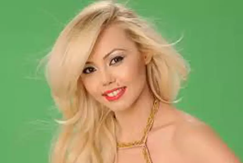 1324236007_denisa_65662900