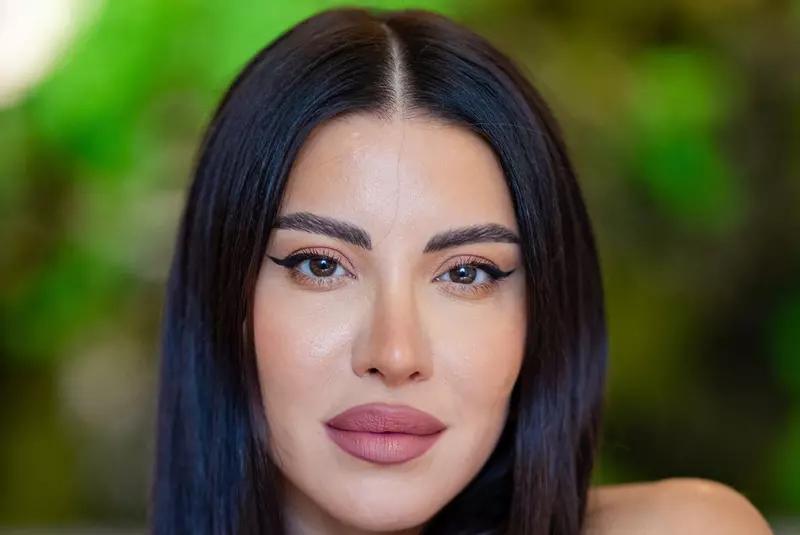 colaj nicoleta nuca & bogdan anton