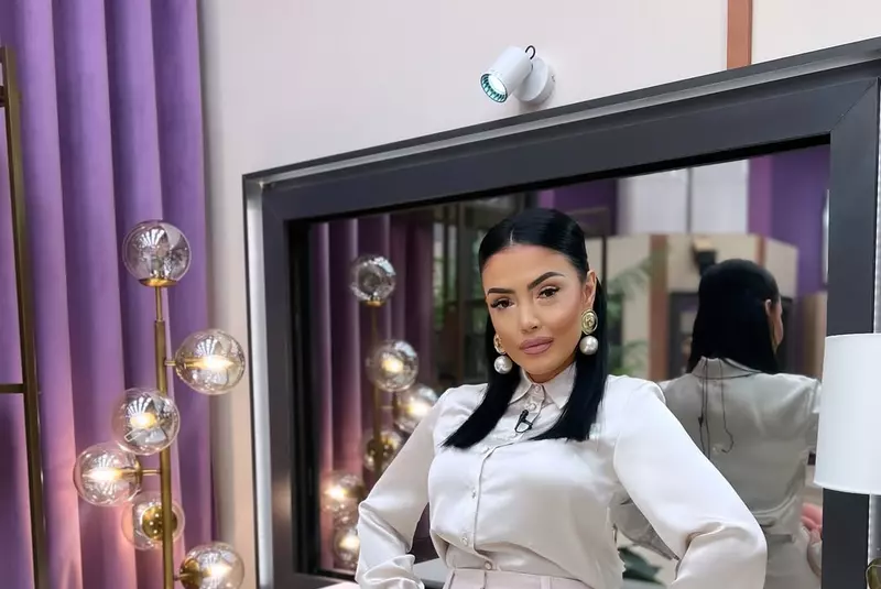 colaj andreea mantea