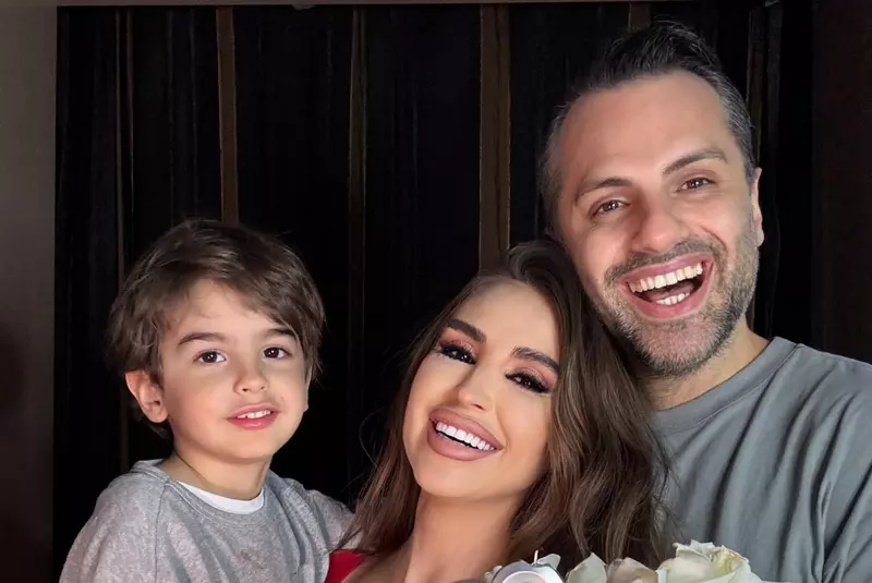 colaj fiu roxana blagu