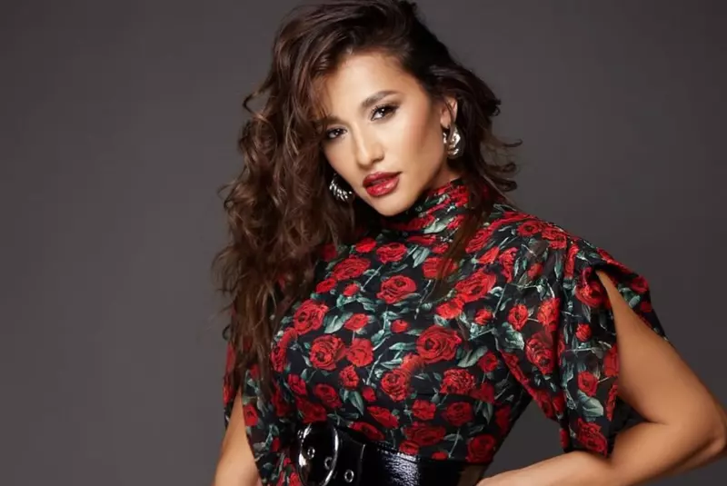 claudia-patrascanu-rochie-rosie