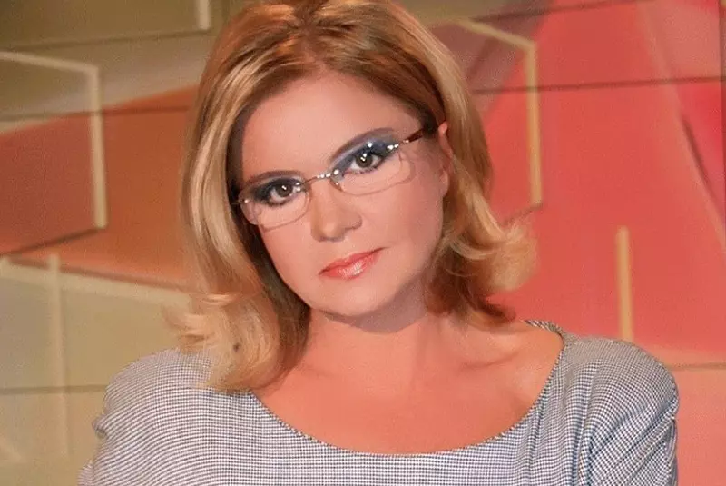 colaj-foto-cu-regretata-jurnalista-ioana-popescu-1