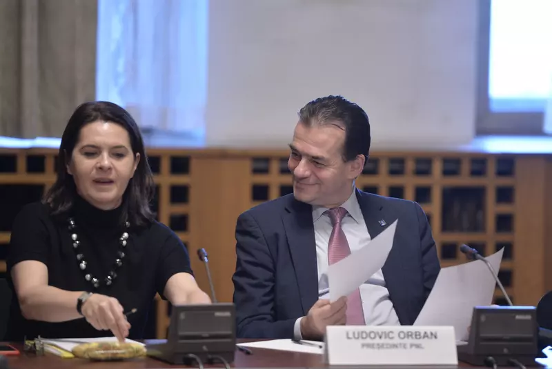 PRESEDINTE – PREMIER – CONCEDIU