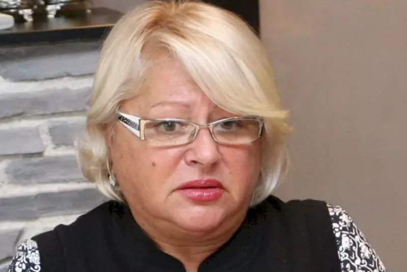 01b62ac4-mirabela-dauer