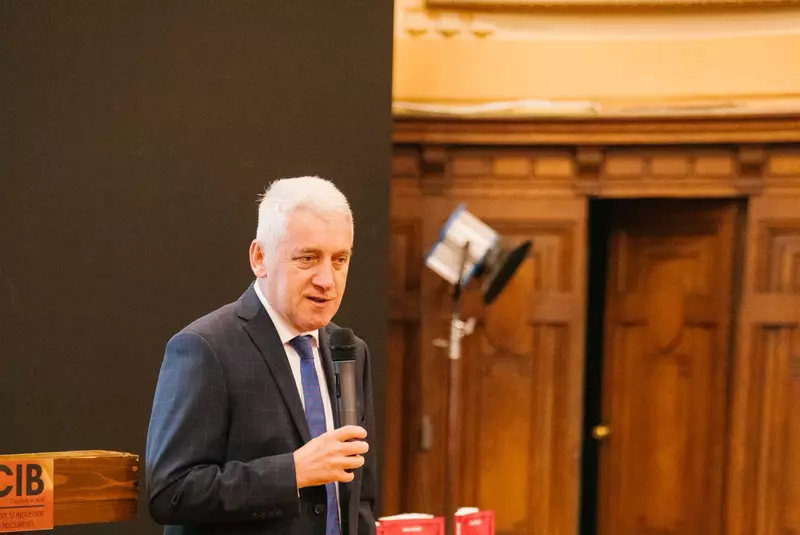 Adrian Tutuianu (3)