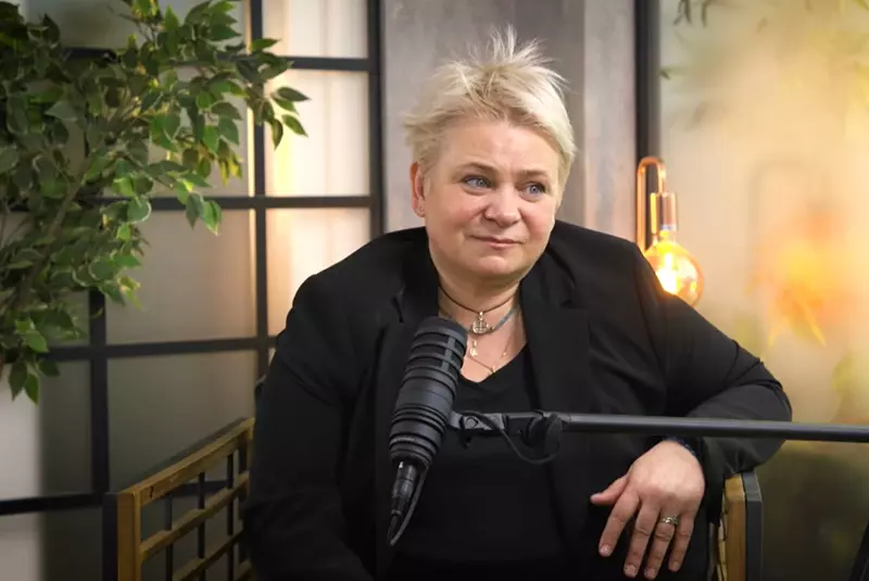 Anca Sigartau1
