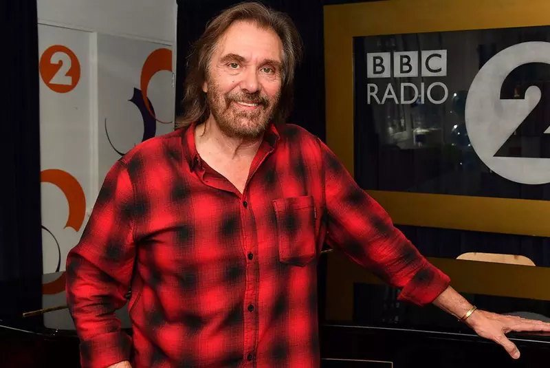 Dennis Locorriere a murit