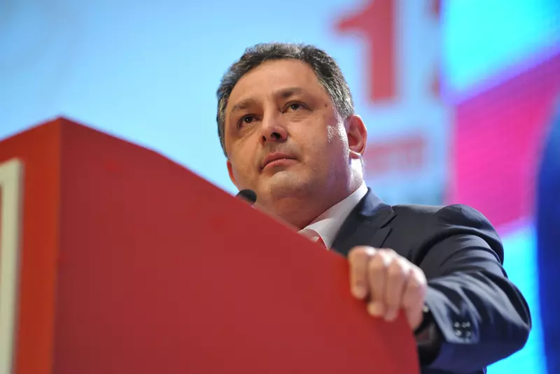 Romanian prosecutors launch investigation into far-right populist behind annulled presidential election