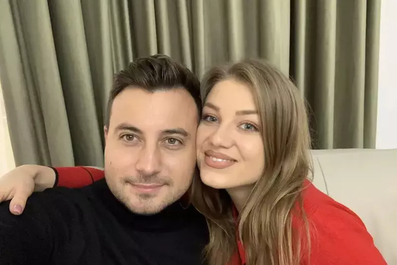 Cine-este-Valentin-Sanfira