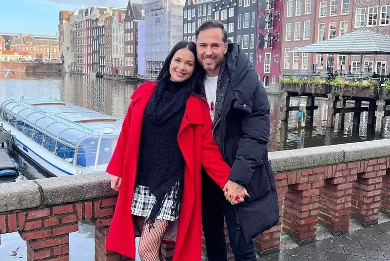 Dinu și Deea Maxer divorțează, după 18 ani de relație. Primele declarații și ce i-au rugat pe fani (4)