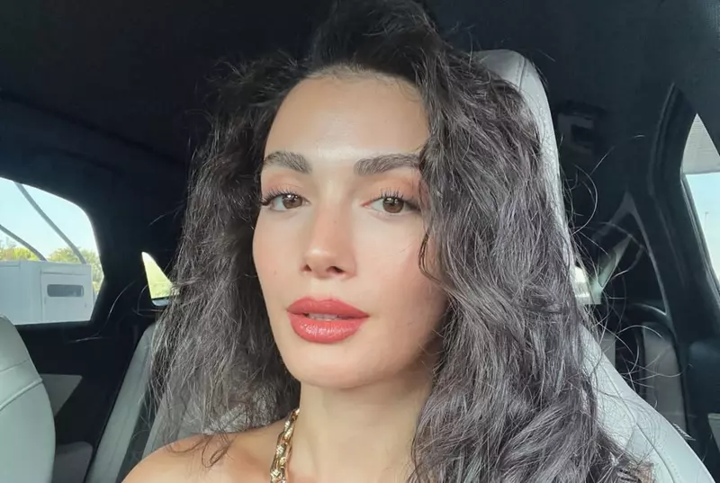 ozge-yagiz40