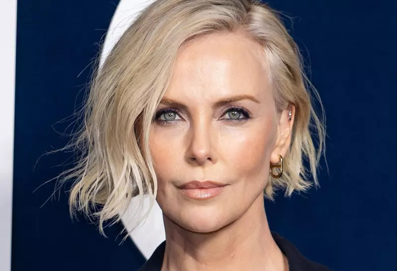 Cine este noul iubit al lui Charlize Theron