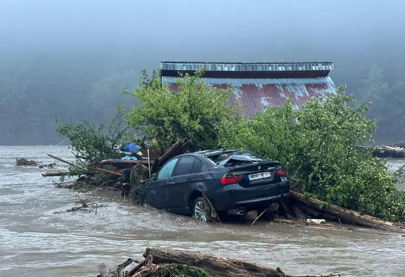 inundatii suceava