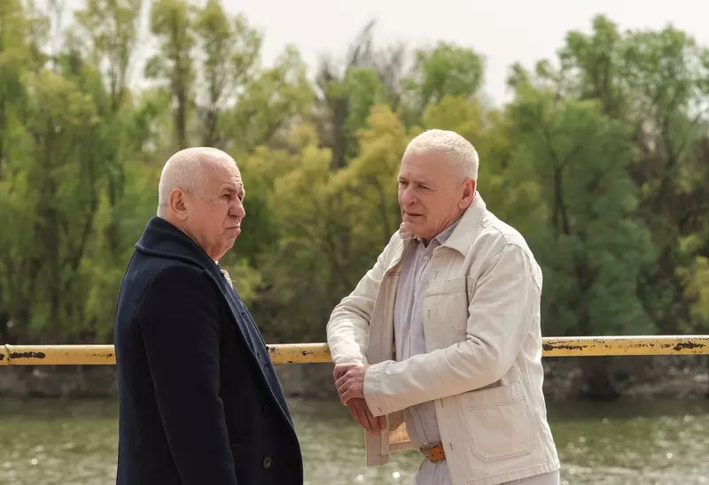 Bebe Măcelaru (CLANUL)_ Sandu Vlahu (GROAPA) (1)