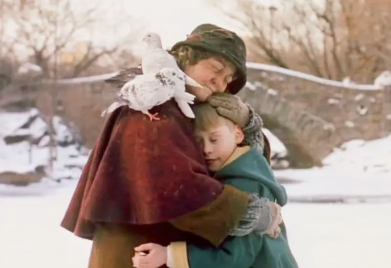 HOME ALONE 2: LOST IN NEW YORK  1992 20th Century Fox film with Macaulay Culkin as 10 year old  Kevin McCallister and Brenda Flicker as the Pigeon Lady in Central Park, New York