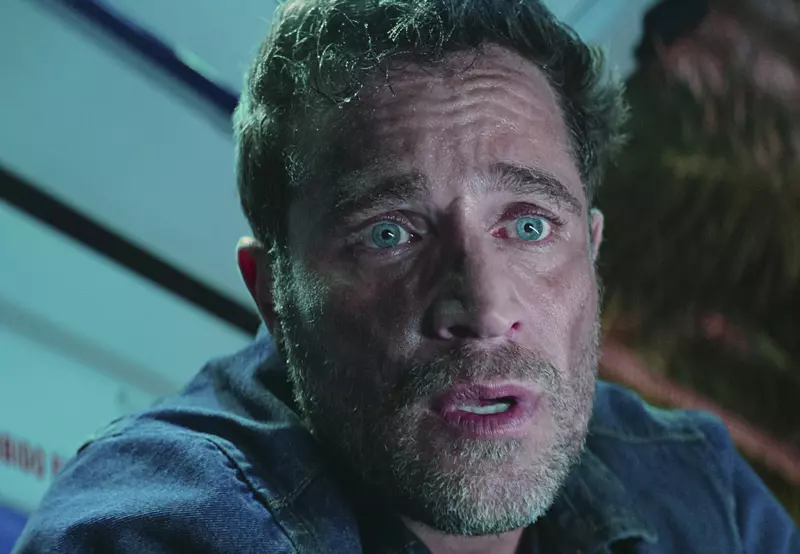 banuiala-inimii-palpito_s2_e2_00_27_31_08_r