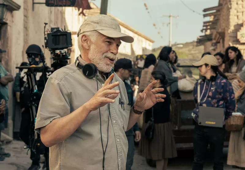 Las Muertas. Luis Estrada in Las Muertas. Cr. Juan Rosas / Netflix ©2025