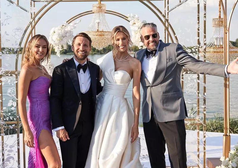 Mesajul emoționant al nașei Roxana Ionescu. Ce le-a transmis lui Dani Oțil și Gabrielei Prisăcariu după nuntă