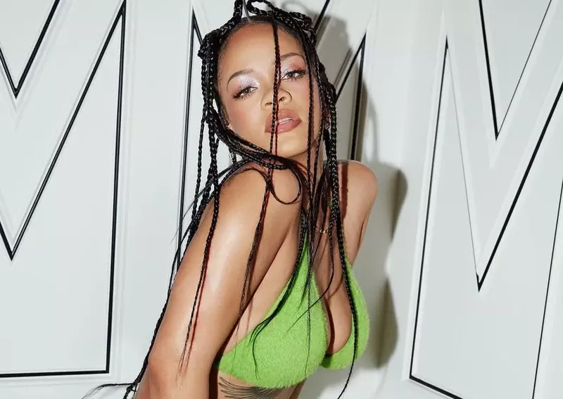 rihanna-e-insarcinata-2